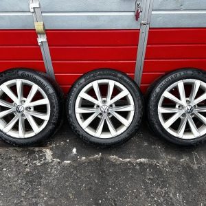 Kola 225/50 R17 letní pneu 5,4mm 7Jx17H2 ET42 3AA601025R S5VX3T71291 Kola 225/50 R17 letní pneu 5,4mm 7Jx17H2 ET42 3AA601025R S5VX3T71291