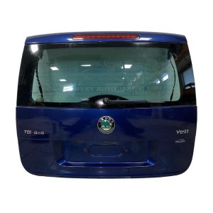 Škoda Yeti 5L facelift r.v. 2013 tmavě modrá metalíza kód barvy LF5Q 9462 8D8D páté dveře S5VX3T45018 Škoda Yeti 5L facelift r.v. 2013 tmavě modrá metalíza kód barvy LF5Q 9462 8D8D páté dveře S5VX3T45018
