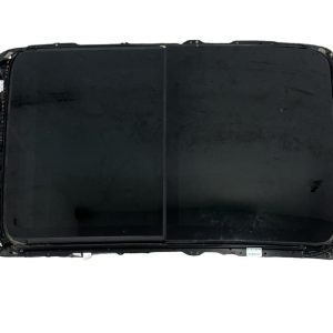 VW Passat B8 kombi r.v. 2016 panoramatické střešní okno 3G9877049A 3G9877307C 3G9877055B 3G9877056 3G9877795C 3G9877795B S5VX3T83551 VW Passat B8 kombi r.v. 2016 panoramatické střešní okno 3G9877049A 3G9877307C 3G9877055B 3G9877056 3G9877795C 3G9877795B S5VX3T83551