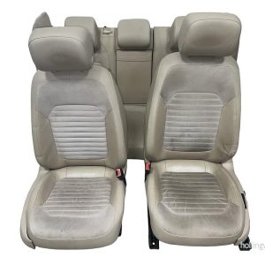 VW Passat B7 kombi r.v. 2011 sedačky světle béžová kůže v kombinaci s alcantarou S5VX3T65710