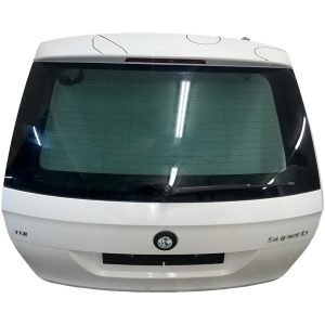 Škoda Superb 2 kombi r.v. 2012 bílá barva kód barvy LF9E 1026 9P9P páté dveře 3T9827025A S5VX3T88598 Škoda Superb 2 kombi r.v. 2012 bílá barva kód barvy LF9E 1026 9P9P páté dveře 3T9827025A S5VX3T88598